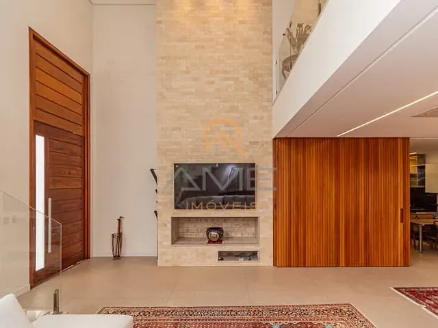 Casa com 345m² 3 quartos e 5 banheiros, à venda, no bairro Laranjal em Pelotas