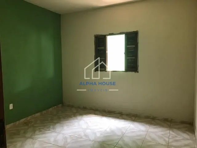 Casa com 250m² 2 quartos e 2 banheiros, à venda, no bairro Comercial e Residencial Jardim Mariana em Pindamonhangaba