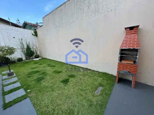 Casa com 300m² 3 quartos e 2 banheiros, à venda, no bairro Martim de Sá em Caraguatatuba