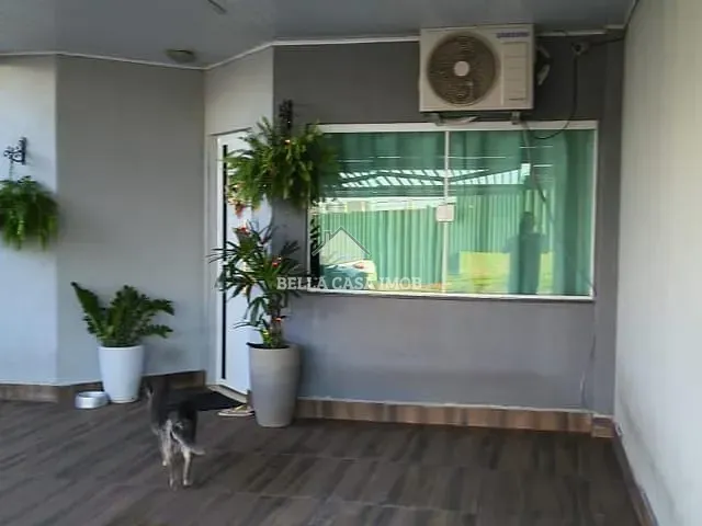 Casa com 150m² 3 quartos e 3 banheiros, à venda, no bairro Wanel Ville em Sorocaba