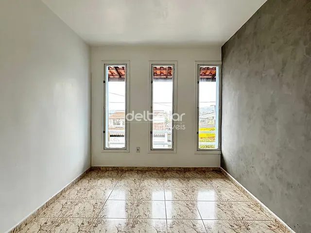 Casa com 90m², para alugar, no bairro Floramar em Belo Horizonte