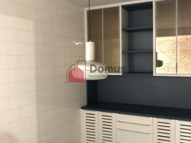 Casa com 330m², à venda, no bairro Centro em Pindamonhangaba