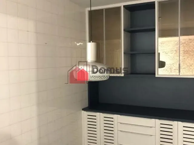 Casa com 330m², à venda, no bairro Centro em Pindamonhangaba