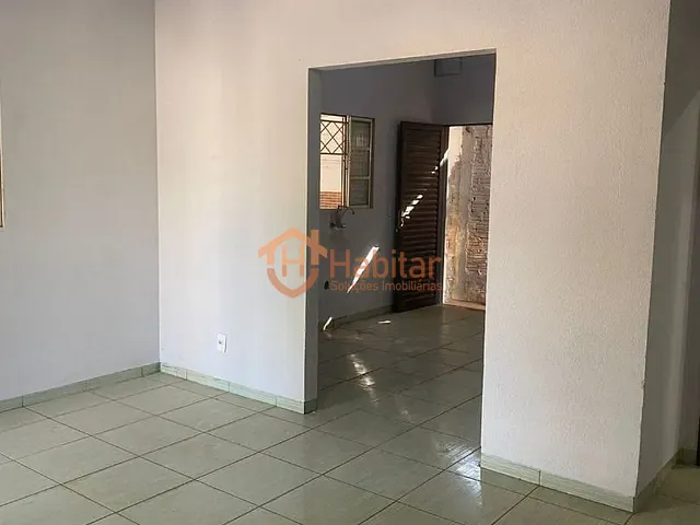 Casa com 350m² 3 quartos e 1 banheiro, à venda, no bairro Residencial Colinas em Sorriso