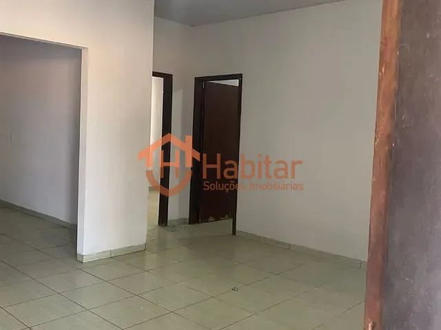 Casa com 350m² 3 quartos e 1 banheiro, à venda, no bairro Residencial Colinas em Sorriso