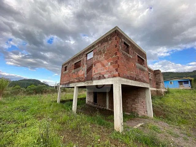 Casa com 125m² 3 quartos e 2 banheiros, à venda, no bairro Centro em Paverama