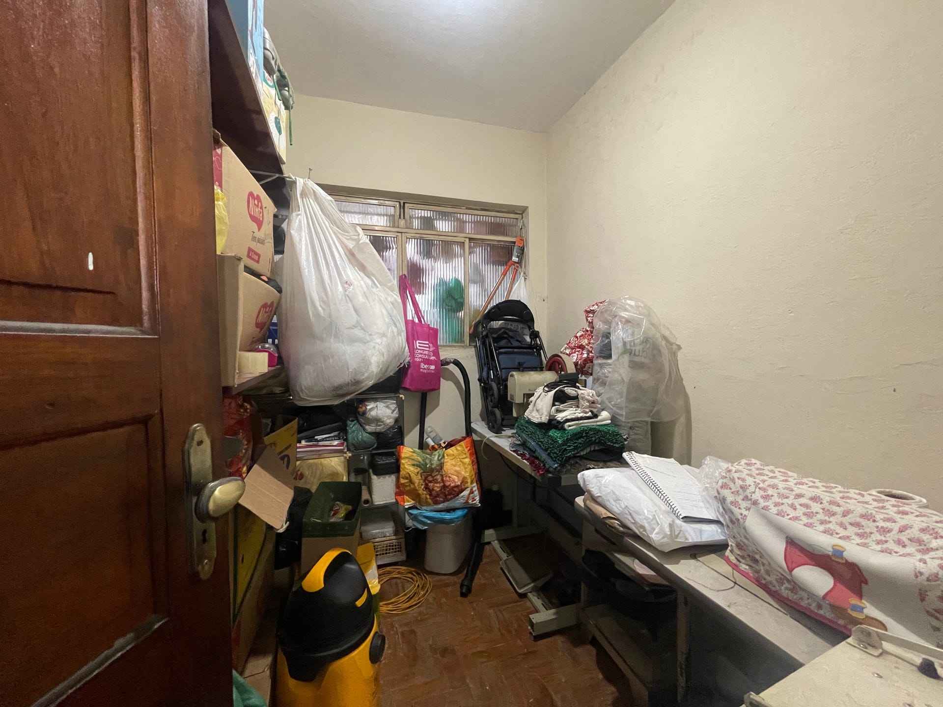 Casa com 2 moradias à venda com 5 quartos e 10 vagas no Bairro Califórnia em Belo Horizonte/MG – Próximo à Arena MRV