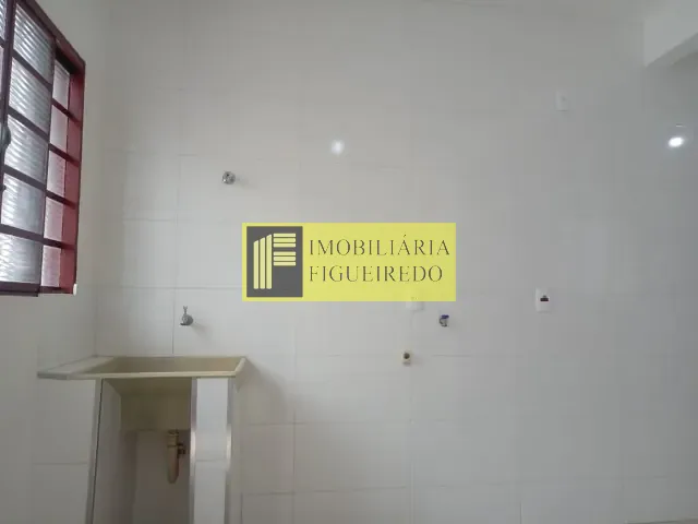 Casa com 110m² 2 quartos e 1 banheiro, para alugar, no bairro Parque do Sol em São José do Rio Preto
