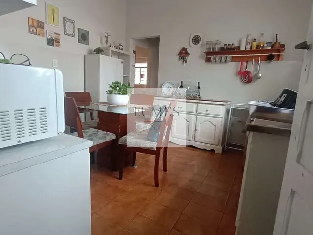 Casa com 390m² 3 quartos e 1 banheiro, à venda, no bairro Vila Santo Antônio em Americana