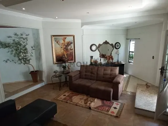 Casa com 400m², à venda, no bairro Pinheirinho em Itajubá