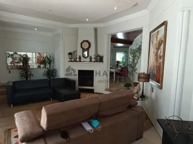 Casa com 400m², à venda, no bairro Pinheirinho em Itajubá