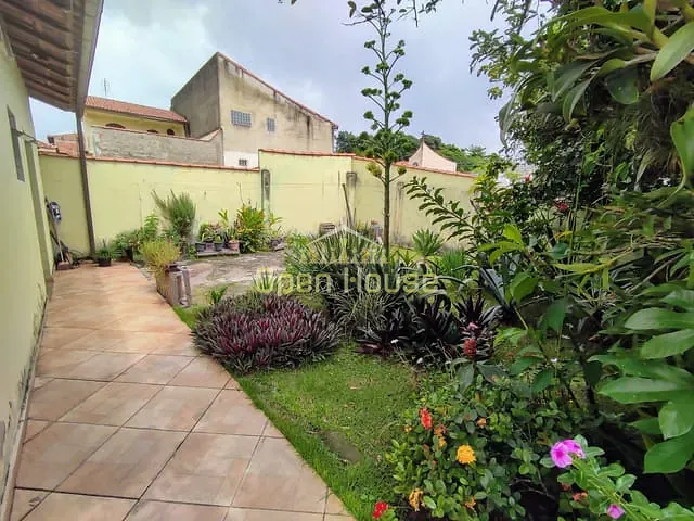 Casa com 300m² 3 quartos e 2 banheiros, à venda, no bairro São Jorge em Pinheiral