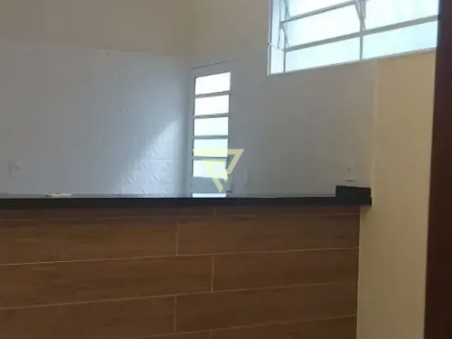 Casa com 45m² 1 quarto e 2 banheiros, à venda, no bairro Campos Elíseos em Ribeirão Preto