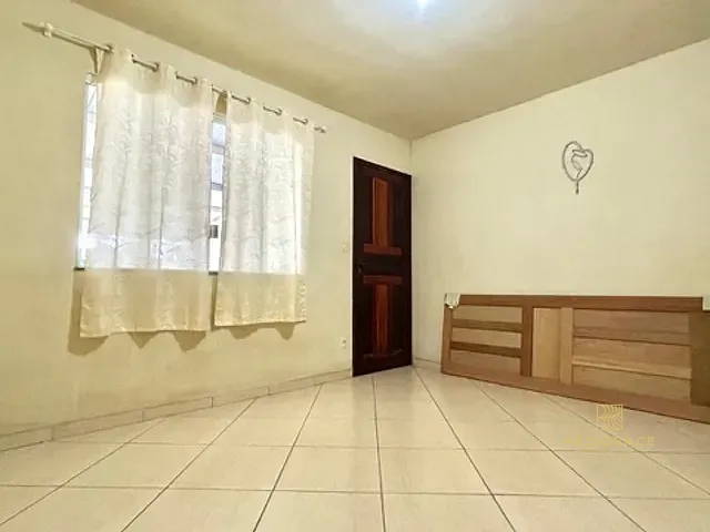 Casa 2 quartos e 1 banheiro, à venda, no bairro Recanto Feliz (Califórnia da Barra) em Barra do Piraí