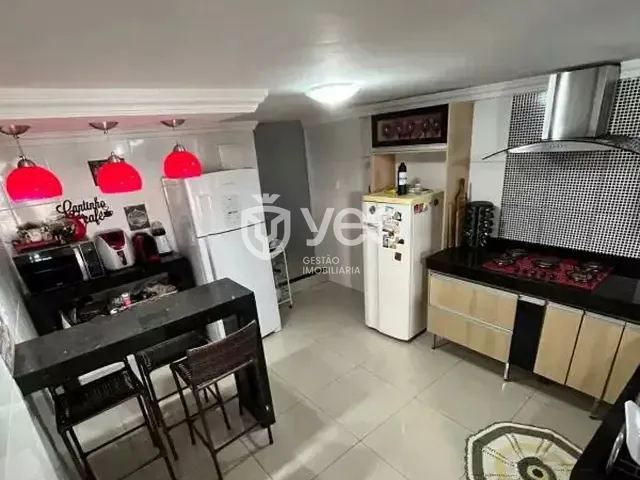 Casa 5 quartos e 5 banheiros, à venda, no bairro Vila Santa Terezinha em Araxá