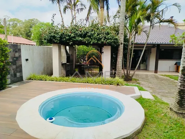 Casa com 480m² 1 quarto e 2 banheiros, à venda, no bairro Laranjal em Pelotas