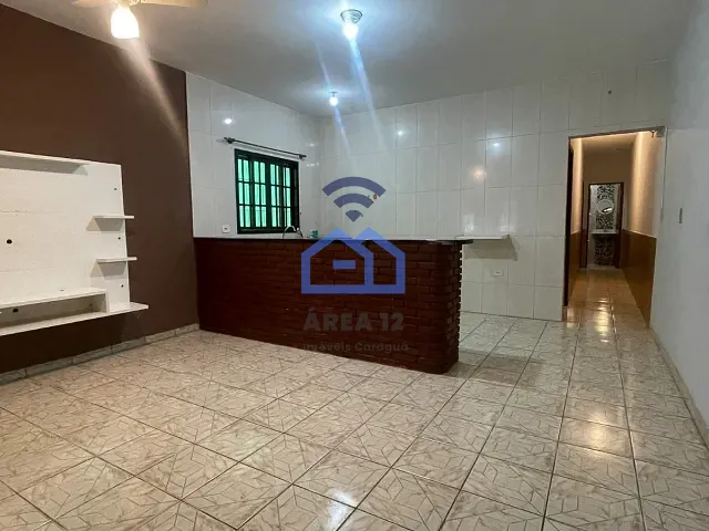 Casa com 129m² 2 quartos e 2 banheiros, à venda, no bairro Praia das Palmeiras em Caraguatatuba