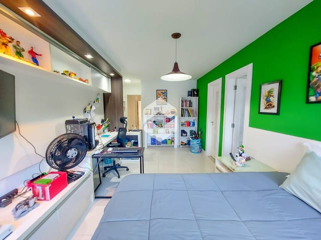 Casa com 1000m² 6 quartos e 8 banheiros, à venda, no bairro Barra da Tijuca em Rio de Janeiro