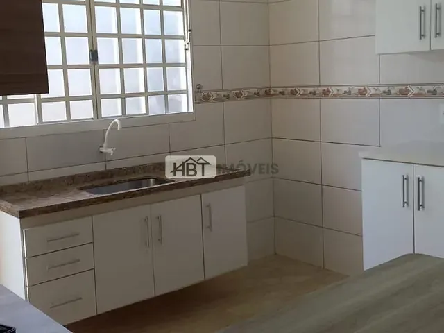 Casa 2 quartos e 2 banheiros, à venda, no bairro Jardim Solange em Bauru