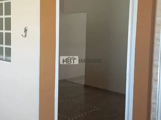 Casa 2 quartos e 2 banheiros, à venda, no bairro Jardim Solange em Bauru