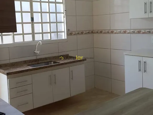 Casa 2 quartos e 2 banheiros, à venda, no bairro Jardim Solange em Bauru