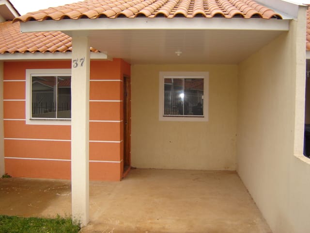 Casa com 153m² 2 quartos e 1 banheiro, à venda, no bairro Cará-cará em Ponta Grossa