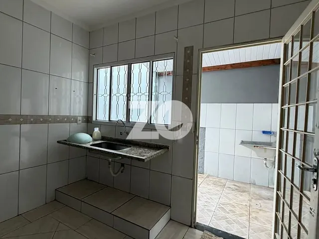 Casa com 180m² 2 quartos e 2 banheiros, à venda, no bairro Jardim Ferraz em Bauru