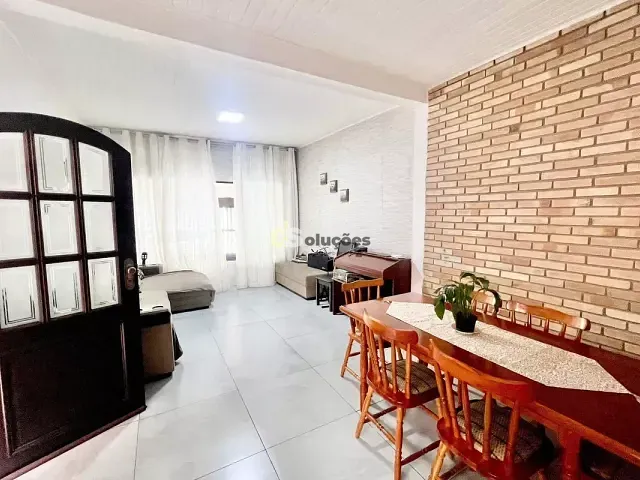 Casa 2 quartos e 2 banheiros, à venda, no bairro Jardim Leonor Mendes de Barros em São Paulo