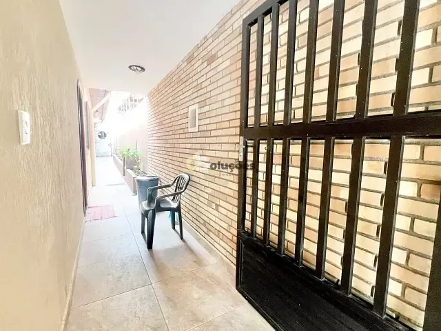 Casa 2 quartos e 2 banheiros, à venda, no bairro Jardim Leonor Mendes de Barros em São Paulo