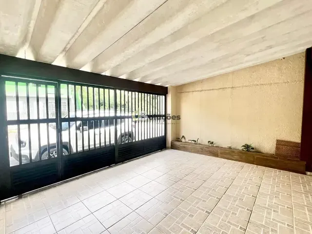 Casa 2 quartos e 2 banheiros, à venda, no bairro Jardim Leonor Mendes de Barros em São Paulo