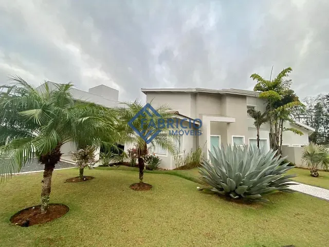 Casa com 800m² 3 quartos e 3 banheiros, à venda ou para alugar, no bairro Cachoeira em Vinhedo
