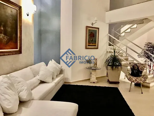 Casa com 800m² 3 quartos e 3 banheiros, à venda ou para alugar, no bairro Cachoeira em Vinhedo
