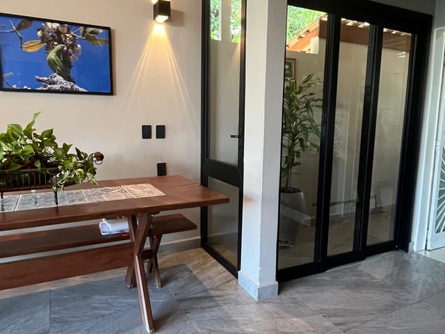 Casa com 900m² 3 quartos e 4 banheiros, à venda, no bairro Cidade Alta em Cuiabá