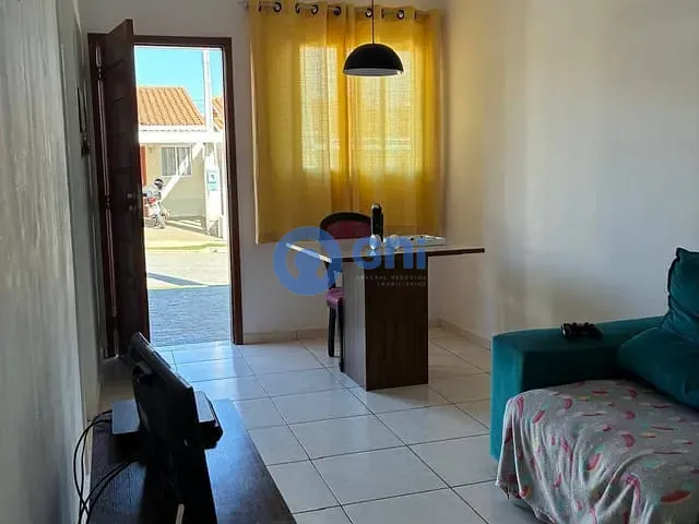 Casa 2 quartos e 2 banheiros, à venda, no bairro Jardim Simus em Sorocaba