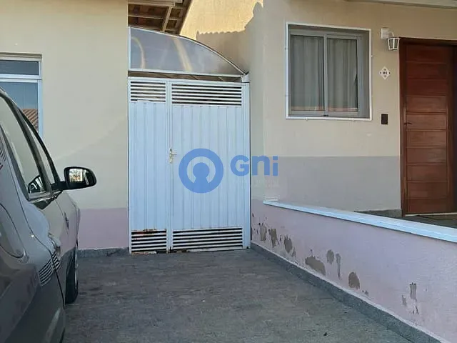 Casa 2 quartos e 2 banheiros, à venda, no bairro Jardim Simus em Sorocaba