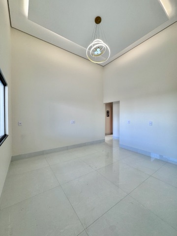 Casa com 250m² 3 quartos e 2 banheiros, à venda, no bairro Jardim América II em Nova Mutum