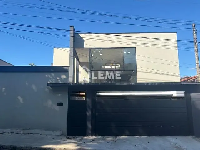 Casa 3 quartos e 4 banheiros, à venda, no bairro Jardim Colina Verde em Mococa