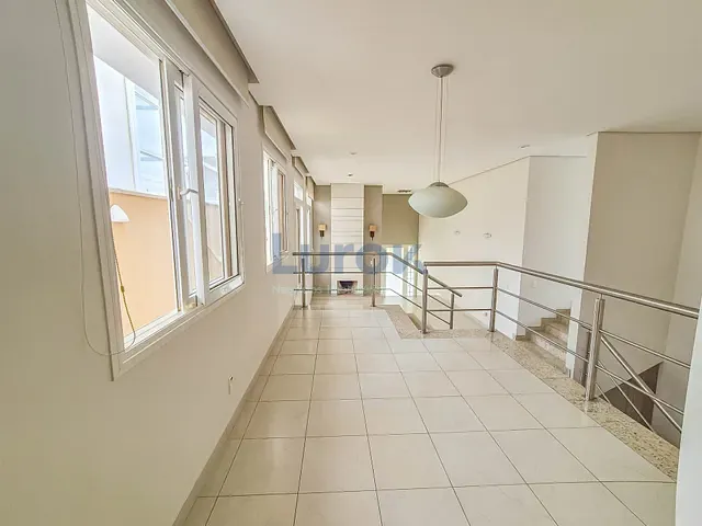 Casa com 375m² 3 quartos e 5 banheiros, à venda ou para alugar, no bairro Jardim Recanto em Valinhos