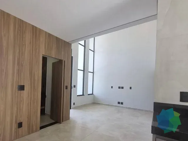 Casa com 175m², à venda, no bairro Loteamento Terras de São Pedro e São Paulo em Salto