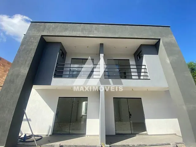 Casa 3 quartos e 3 banheiros, à venda, no bairro Olhos d'água em Porto Seguro