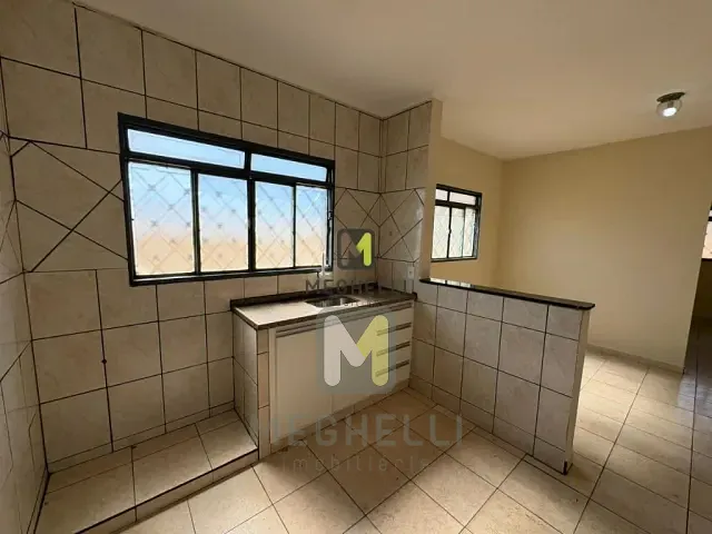 Casa com 200m² 2 quartos e 1 banheiro, para alugar, no bairro Centro em Serrana