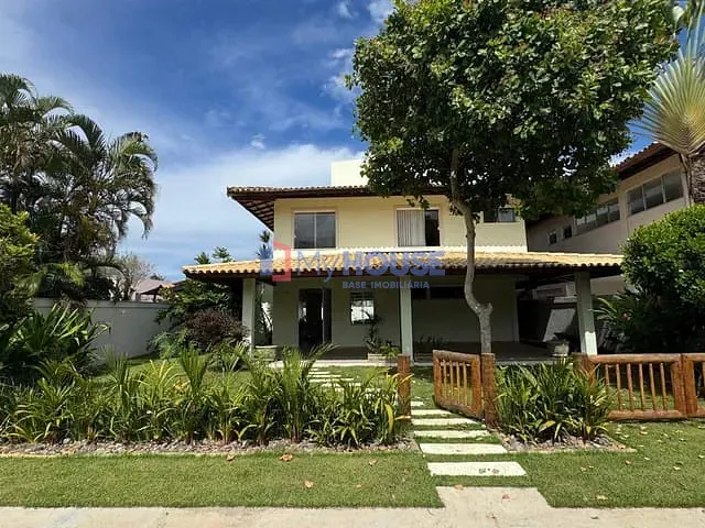 Casa com 480m² 4 quartos e 6 banheiros, à venda ou para alugar, no bairro Nossa Senhora da Vitória em Ilhéus