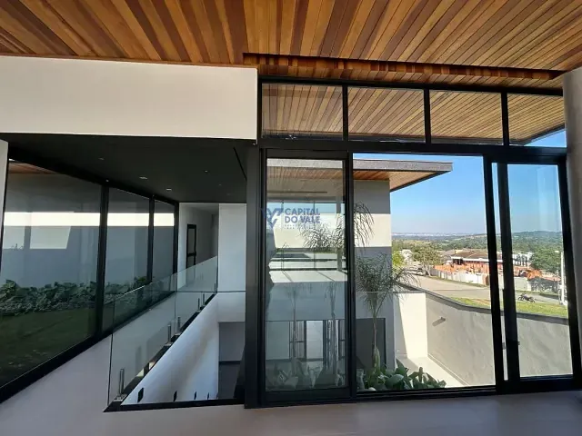 Casa com 995m² 4 quartos e 5 banheiros, à venda, no bairro Condomínio Reserva do Paratehy em São José dos Campos