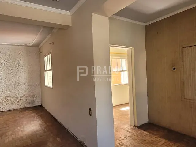Casa 6 quartos e 4 banheiros, à venda, no bairro Centro em Pelotas