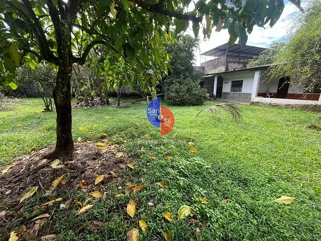 Casa com 895m² 2 quartos e 1 banheiro, à venda, no bairro Centro em Guapimirim