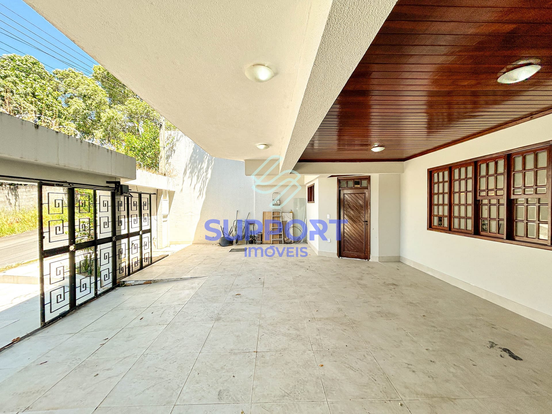 Casa, 4 quartos, 347 m² - Foto 2