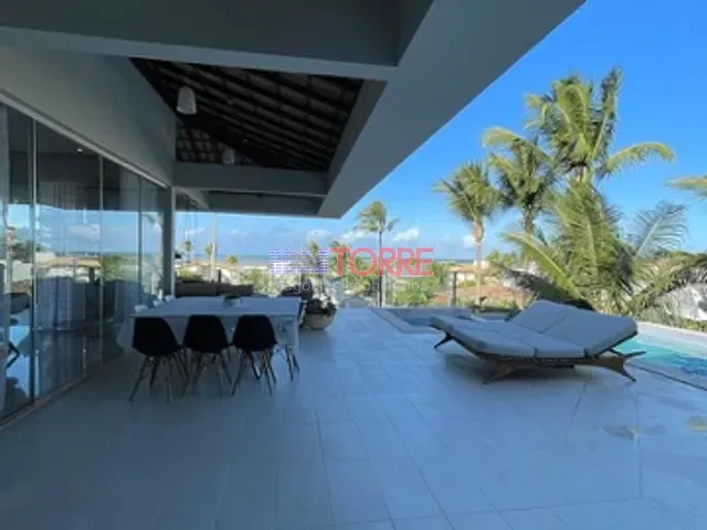 Casa 4 quartos e 5 banheiros, à venda, no bairro Nossa Senhora da Vitória em Ilhéus