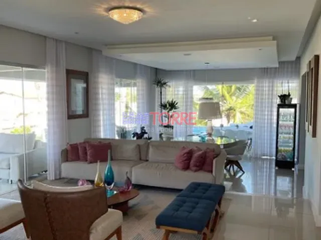 Casa 4 quartos e 5 banheiros, à venda, no bairro Nossa Senhora da Vitória em Ilhéus