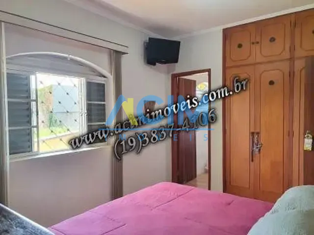 Casa com 1m² 3 quartos e 2 banheiros, à venda, no bairro Centro em Jaguariúna