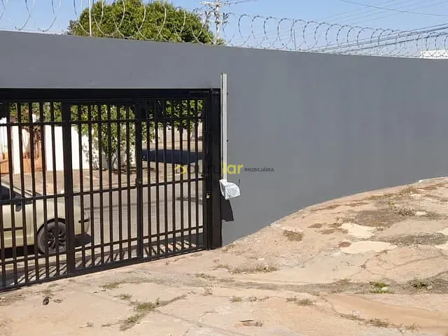 Casa 2 quartos e 1 banheiro, à venda, no bairro Parque São João em Bauru